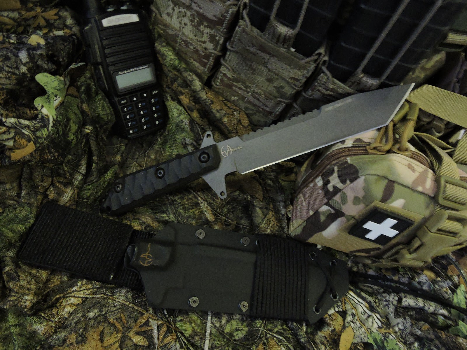 Prime Combat Knife - Üstün Dayanıklılık ve Keskinlik Sunan Taktiksel Bıçak